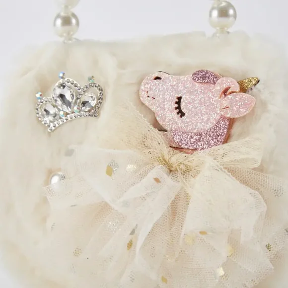 'Miss Spring' Cream Purse - Picture 5 of 5